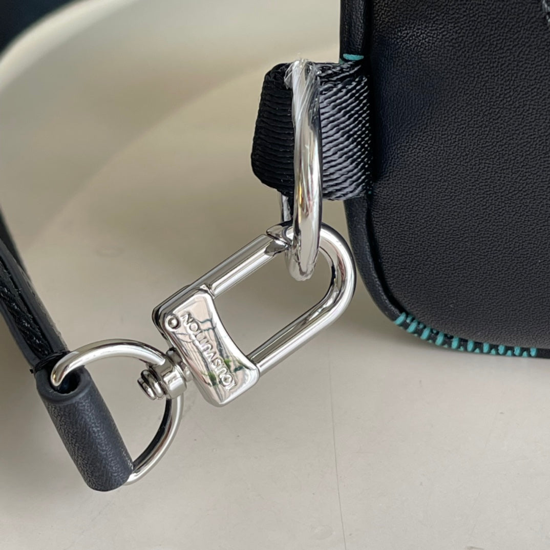 Louis Vuitton Avenue Sling Bag