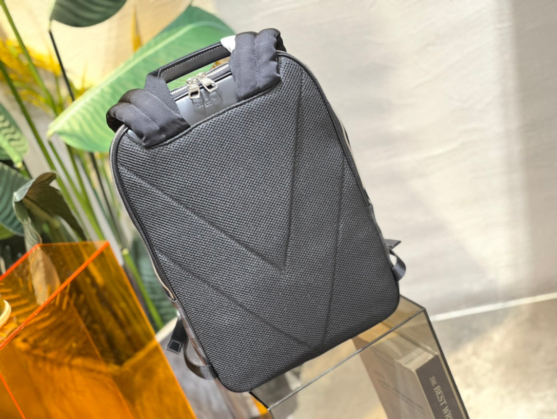 Louis Vuitton Michael Backpack Nv2