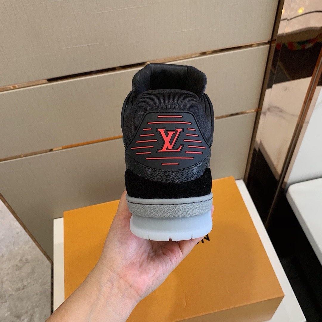Louis Vuitton Trainer Sneaker