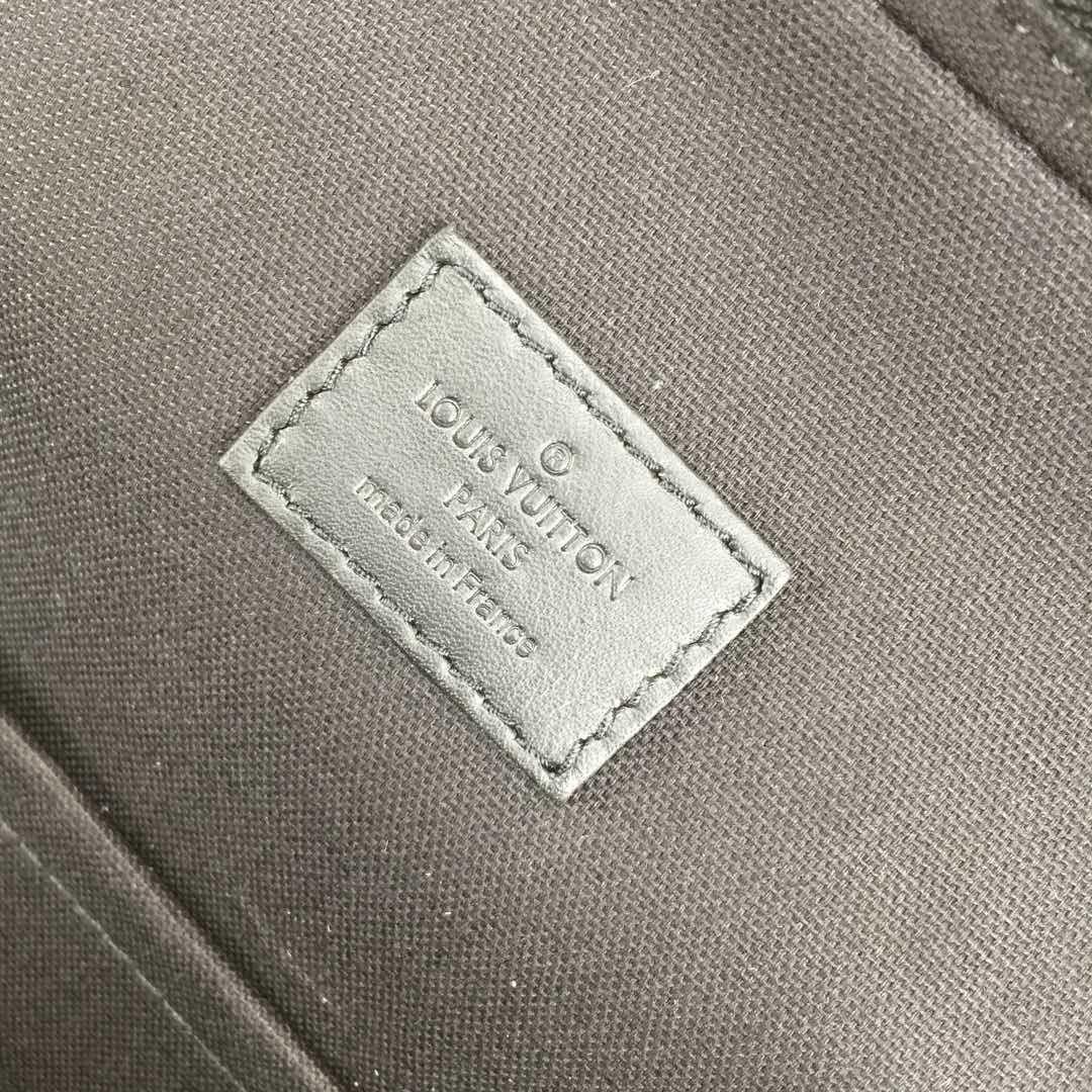 Louis Vuitton Avenue Sling Bag