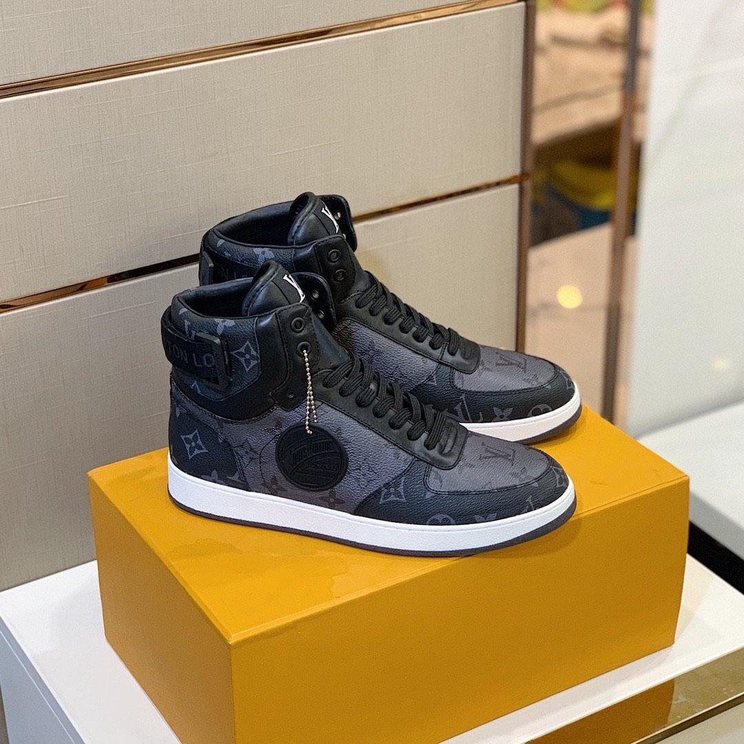 Louis Vuitton Rivoli Sneaker