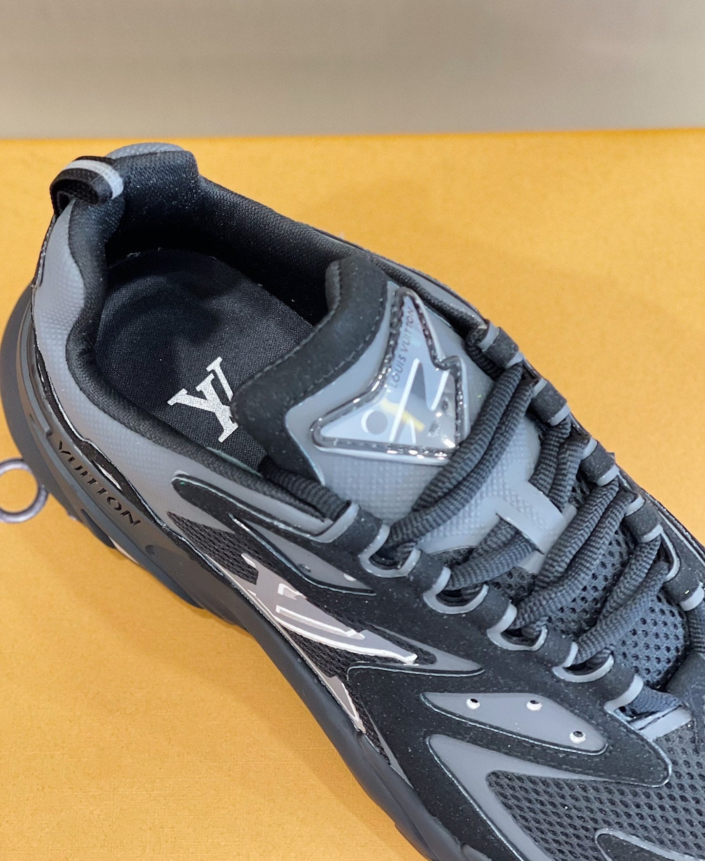 Louis Vuitton Runner Tatic Sneakers