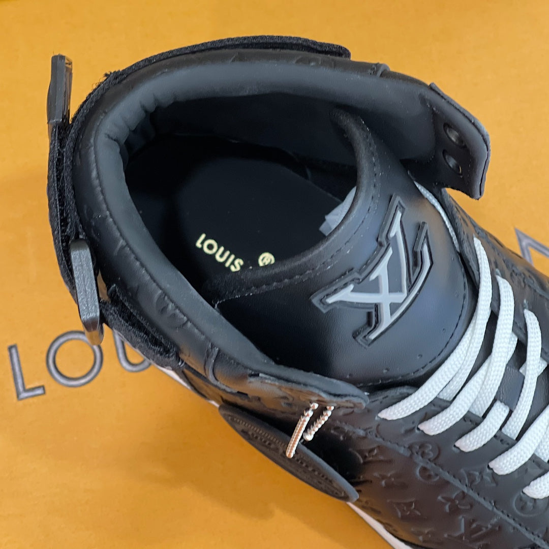 Louis Vuitton Rivoli Sneakers
