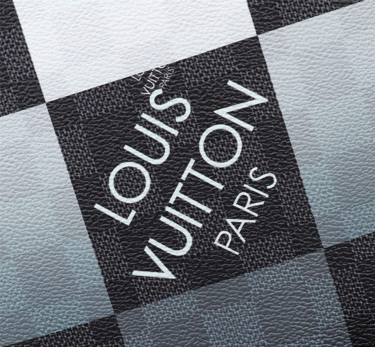 Louis Vuitton Avenue Sling Bag