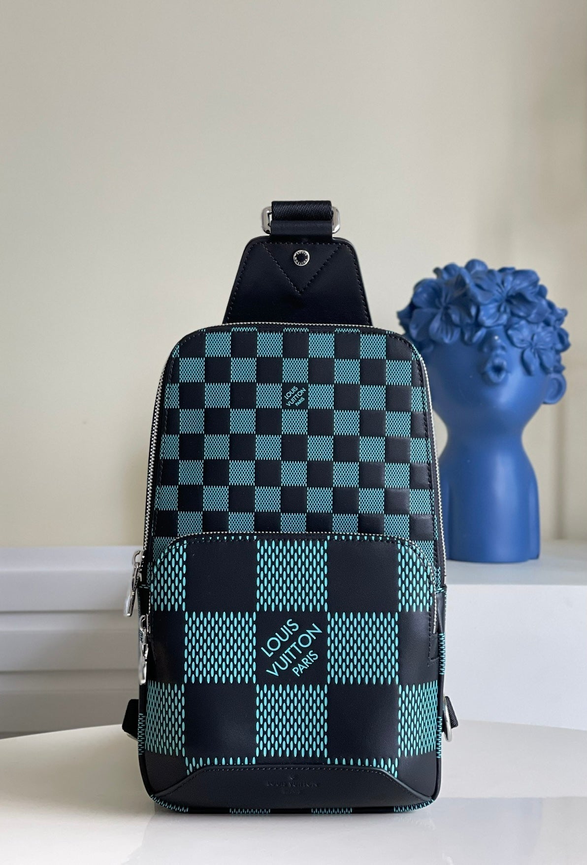 Louis Vuitton Avenue Sling Bag