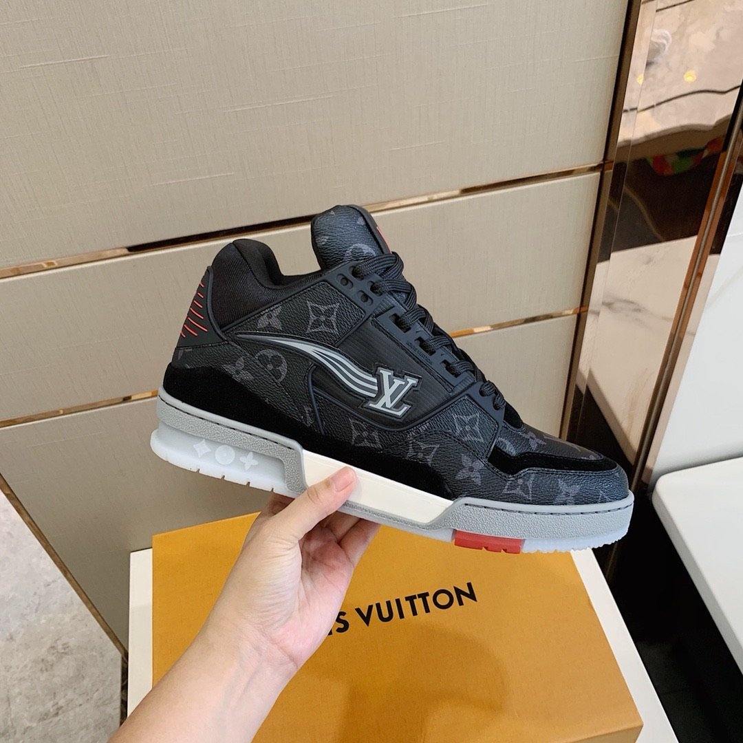 Louis Vuitton Trainer Sneaker