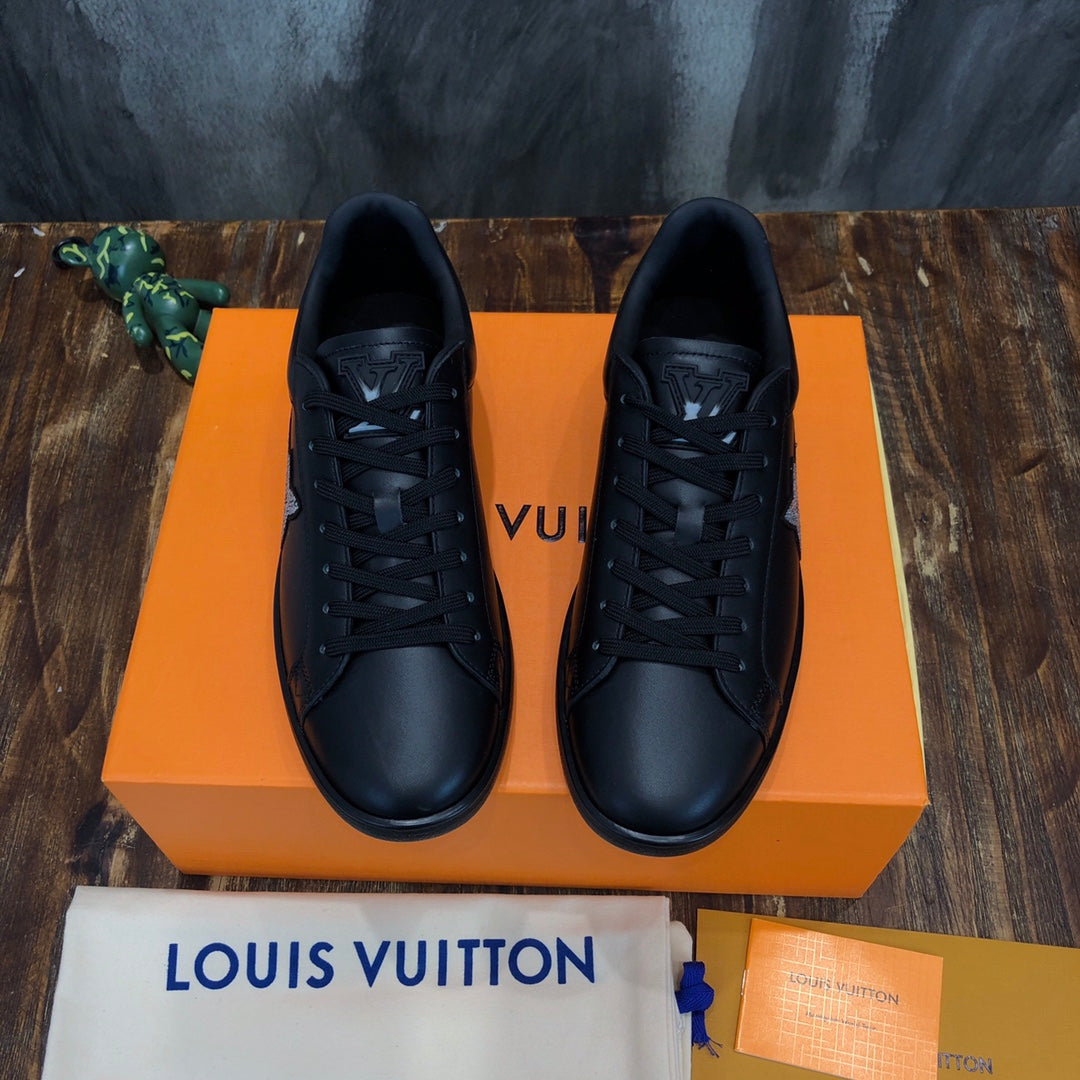 Louis Vuitton Luxembourg  Samothrace Sneakers