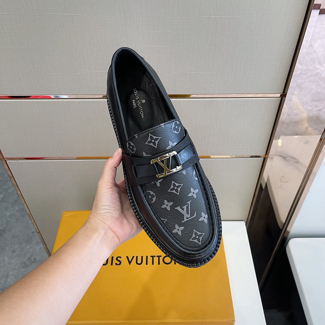 Louis Vuitton Major Loafer