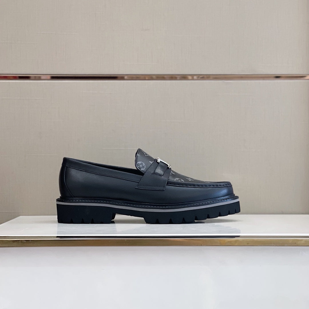 Louis Vuitton Major Loafer