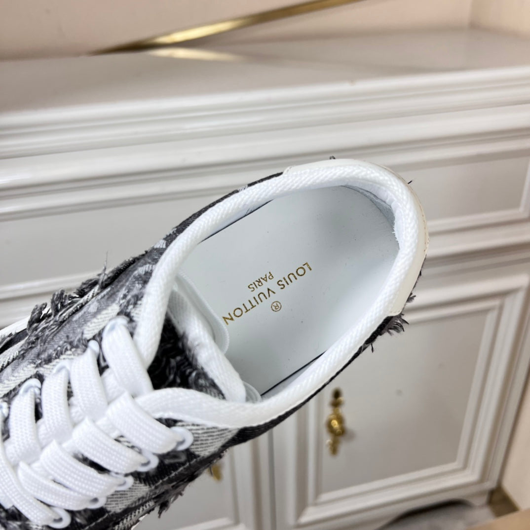 Louis Vuitton Ollie Sneakers