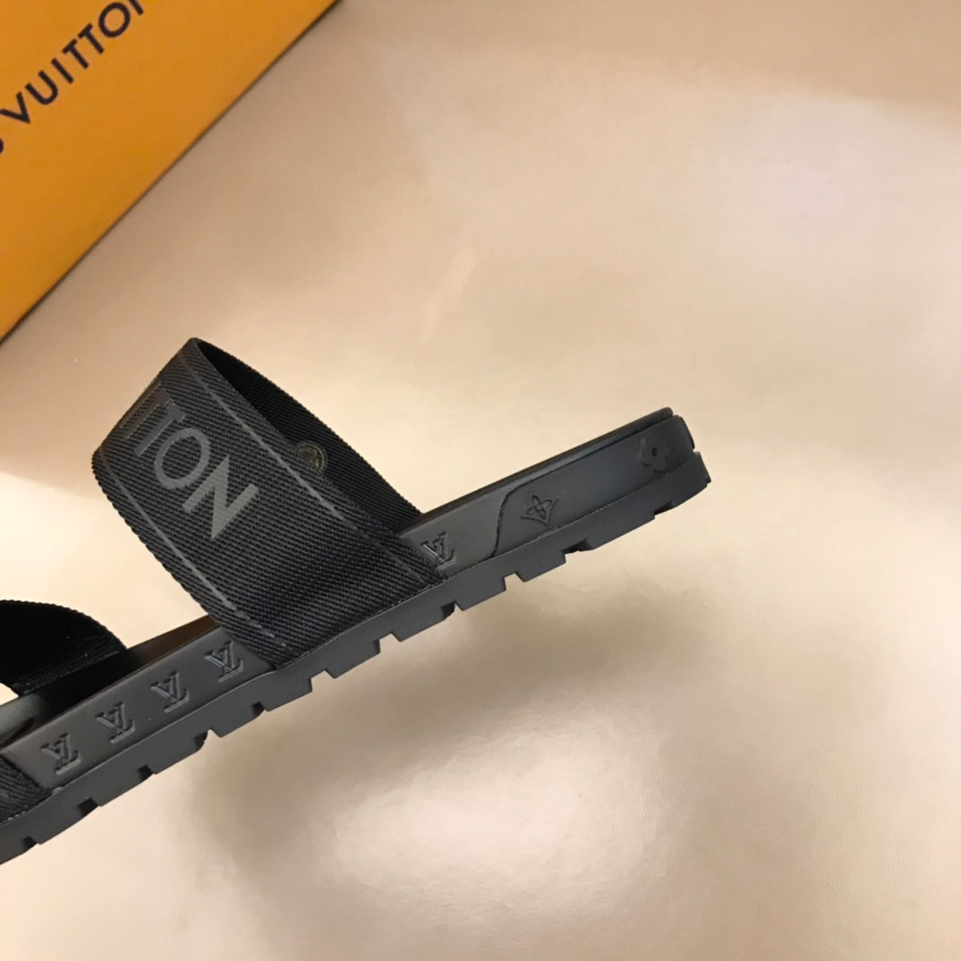 Louis Vuitton Men Trainer Mule Slippers