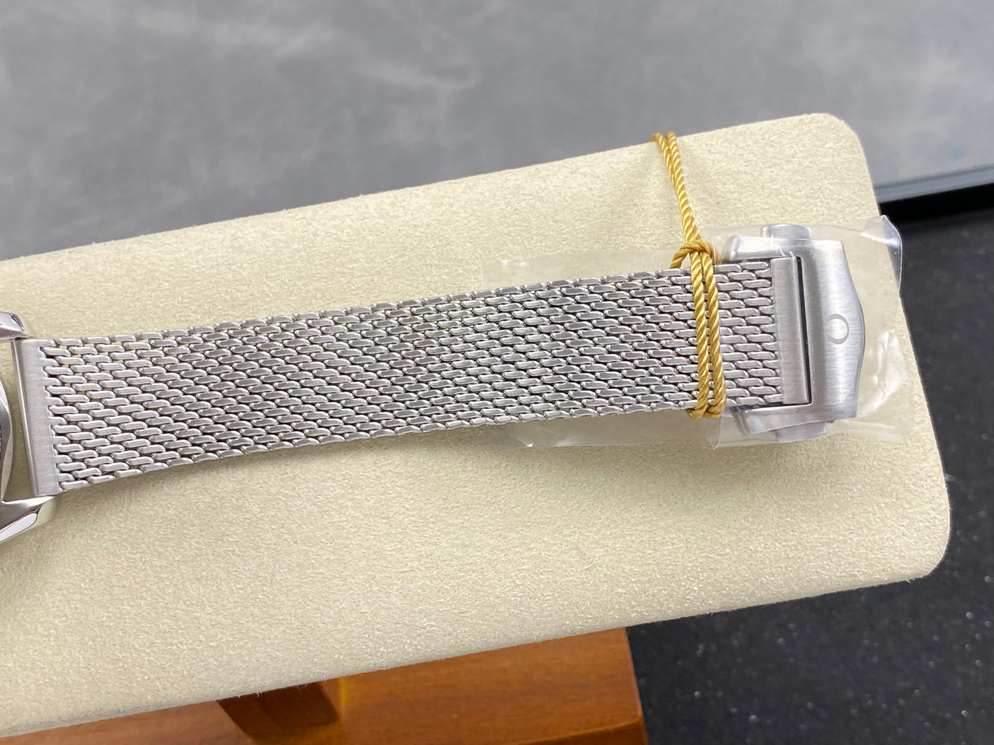 Omega Seamaster 42mm Gray Dial Sliver Bezel Steel