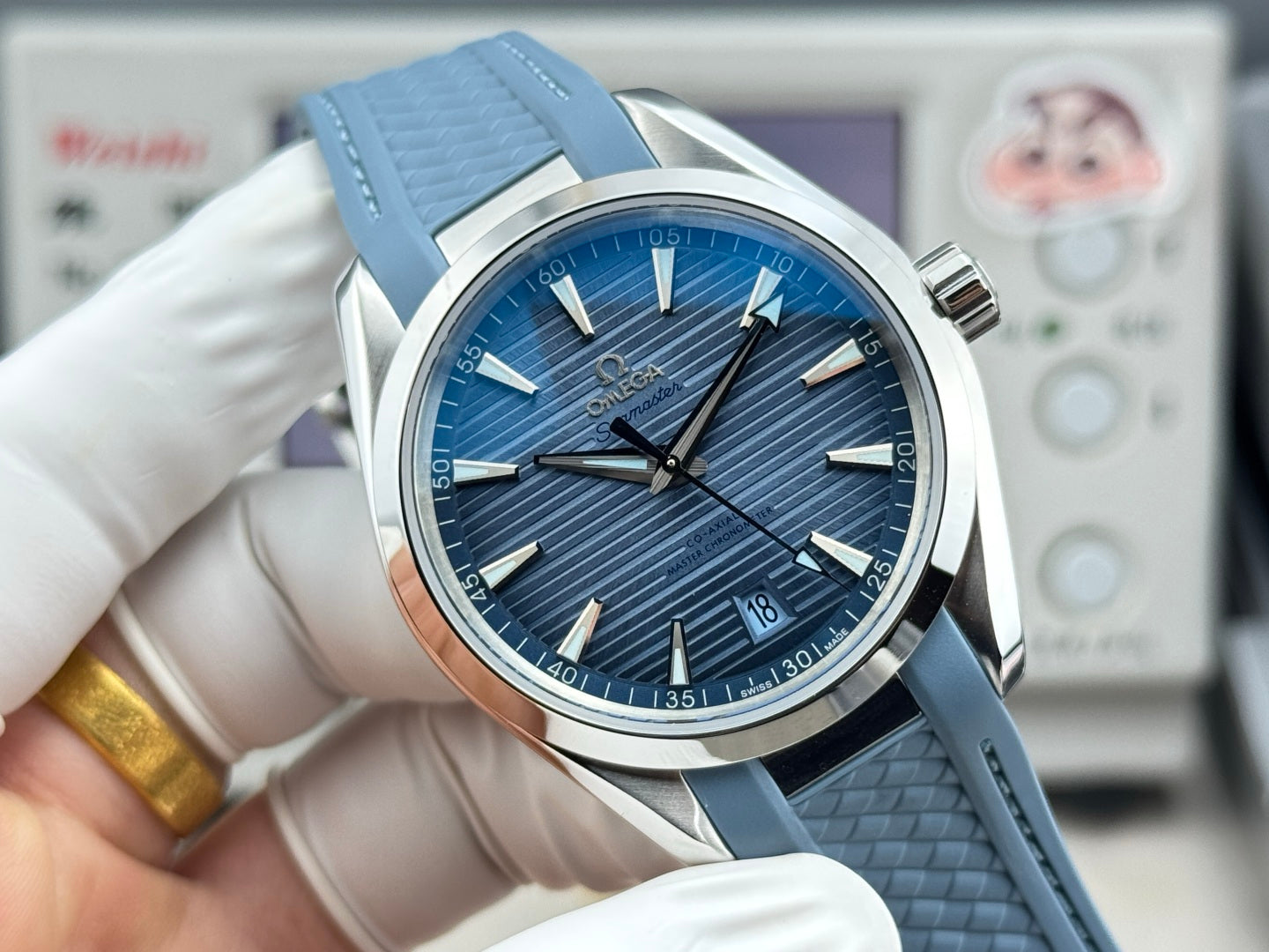 Omega Seamaster 41mm Blue Dial Sliver Case Blue Rubber Strap