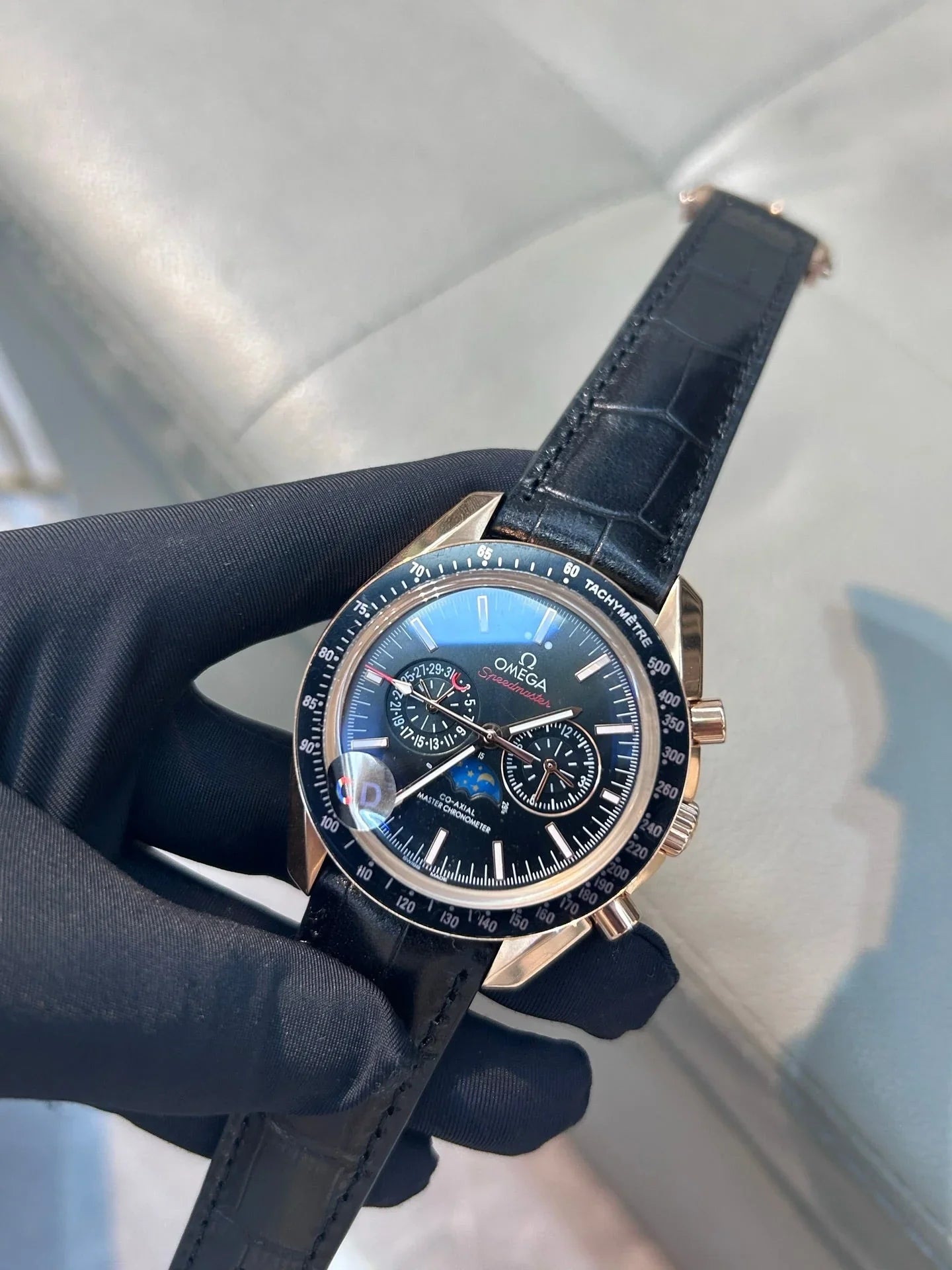 Omega Speedmaster Moonphase Watch 44.2 mm Rose Gold Case Black Leather Strap