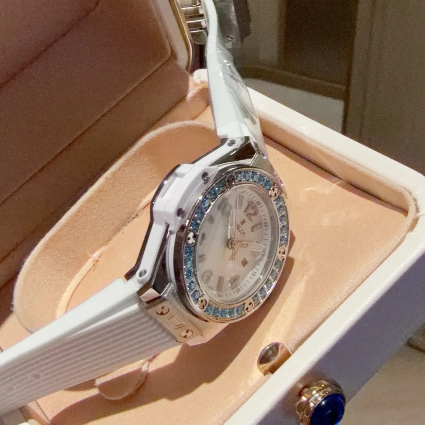 Hublot Big Bang One Click Joyful Steel Sky Blue 33mm Watch White Strap