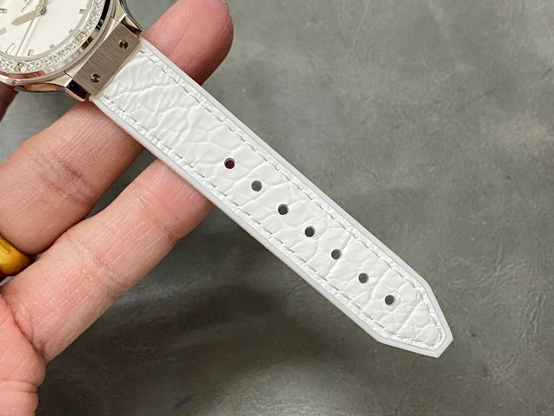 Hublot Classic Fusion Titanium Diamonds 33mm White Leather Strap