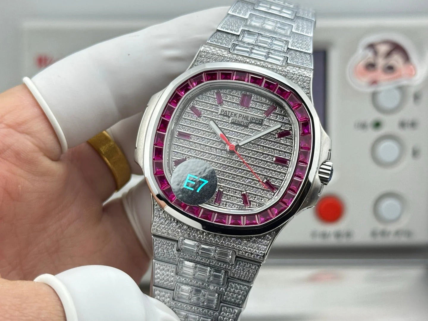 Patek Philippe Nautilus 40mm Pink Ruby Benzel With Diamond Watch
