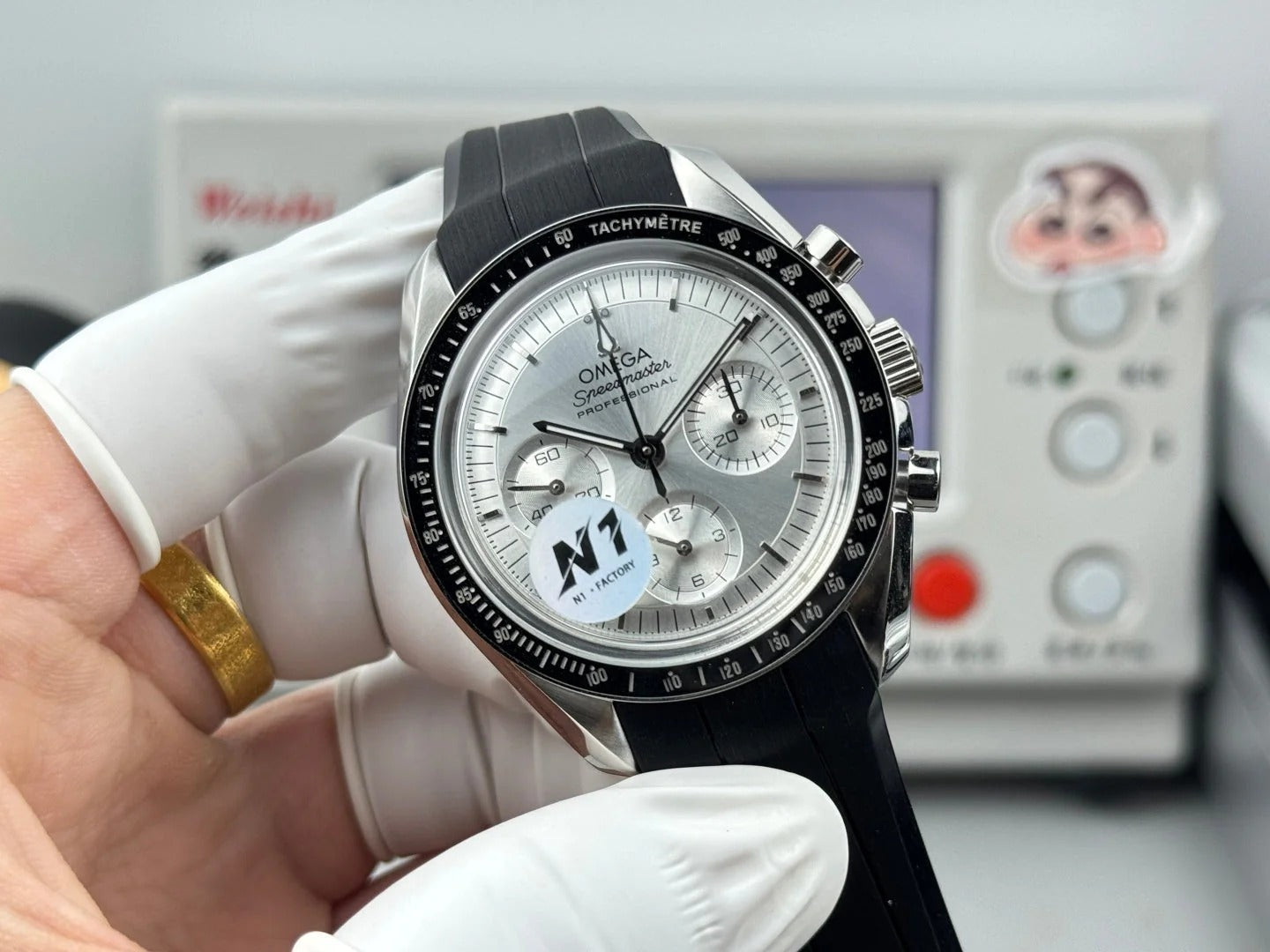 Omega Speedmaster Moonwatch Professional 42mm Silver Dial Black Rubber