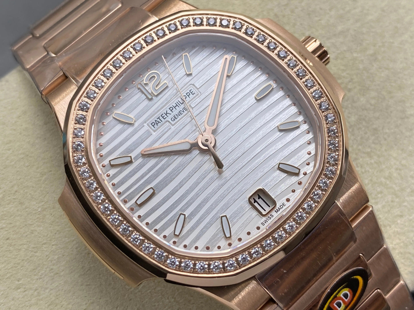 Patek Philippe Nautilus 35.2mm Rose Gold Case White Dial
