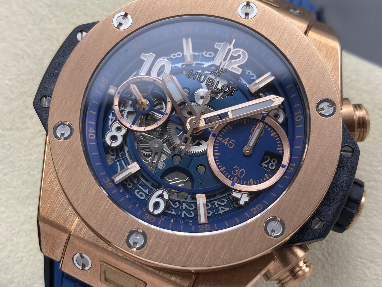 Hublot Big Bang Unico Rose Gold Blue 42mm Blue Rubber Strap Watch