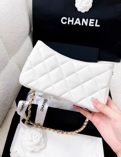 Chanel 24A Pearl Handle White Leather Chain Bag