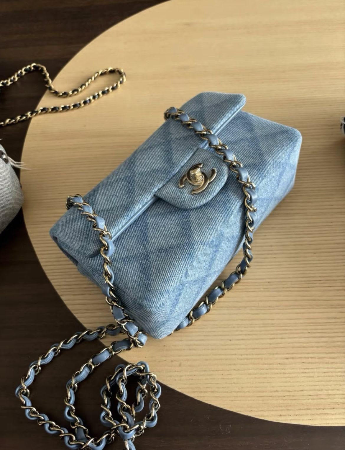 Chanel Chanel 22 Leather Shoulder Bag Style 3
