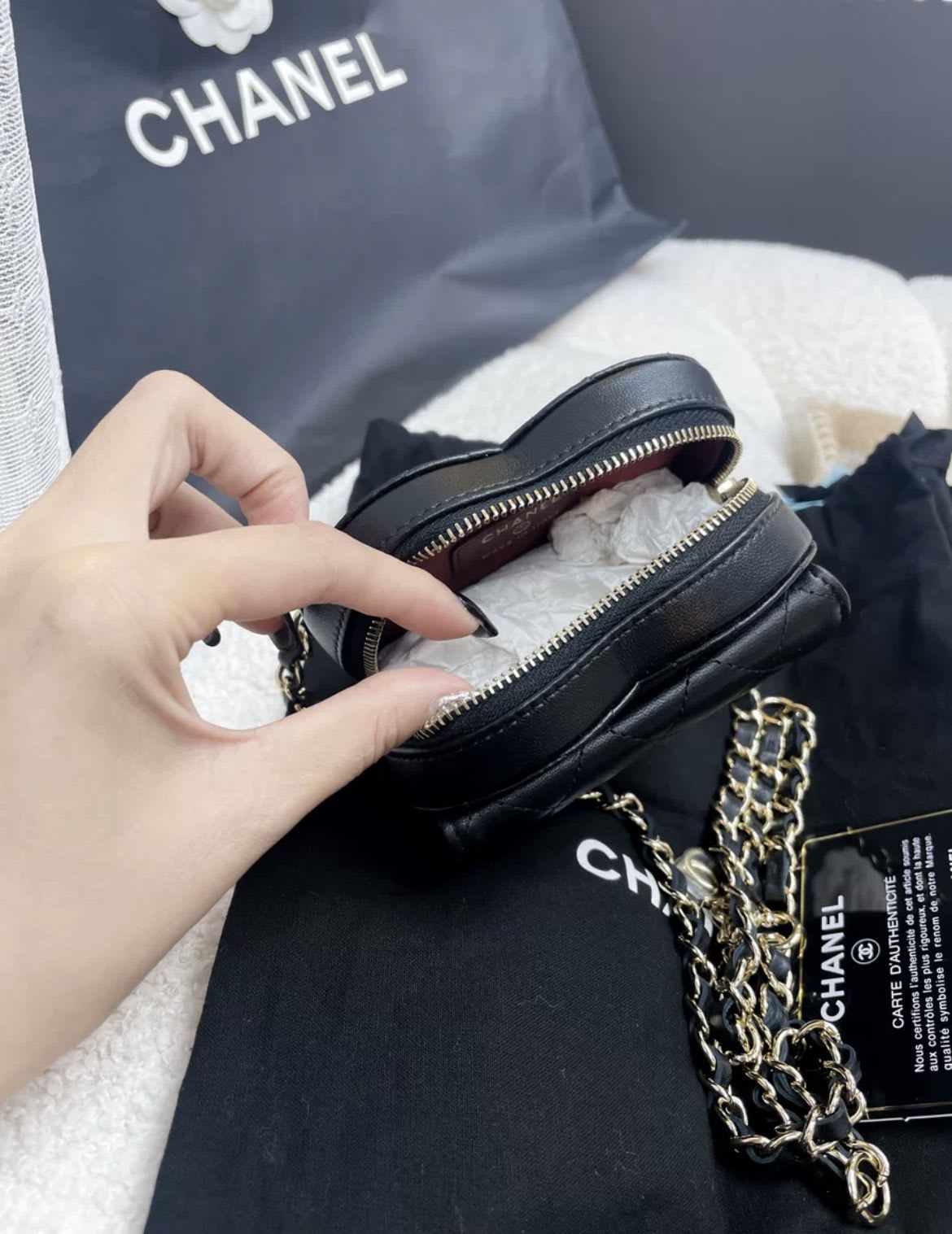 Chanel Heart Clutch With Chain 22S Mini Black Lambskin