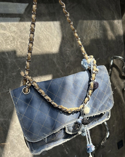 Chanel Luxury Leather Handbag Style 18