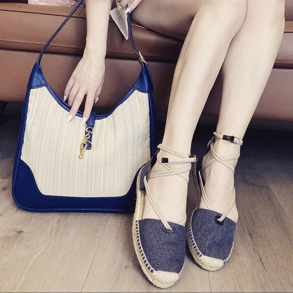 Luxury Hermes Trim Shoulder Bag