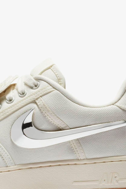 Travis Scott x Air Force 1 "White"