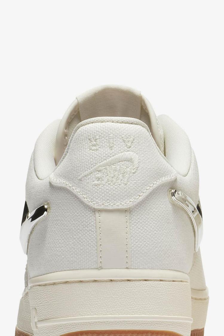 Travis Scott x Air Force 1 "White"