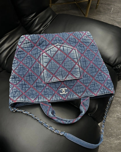 Chanel Luxury Leather Handbag Style 12