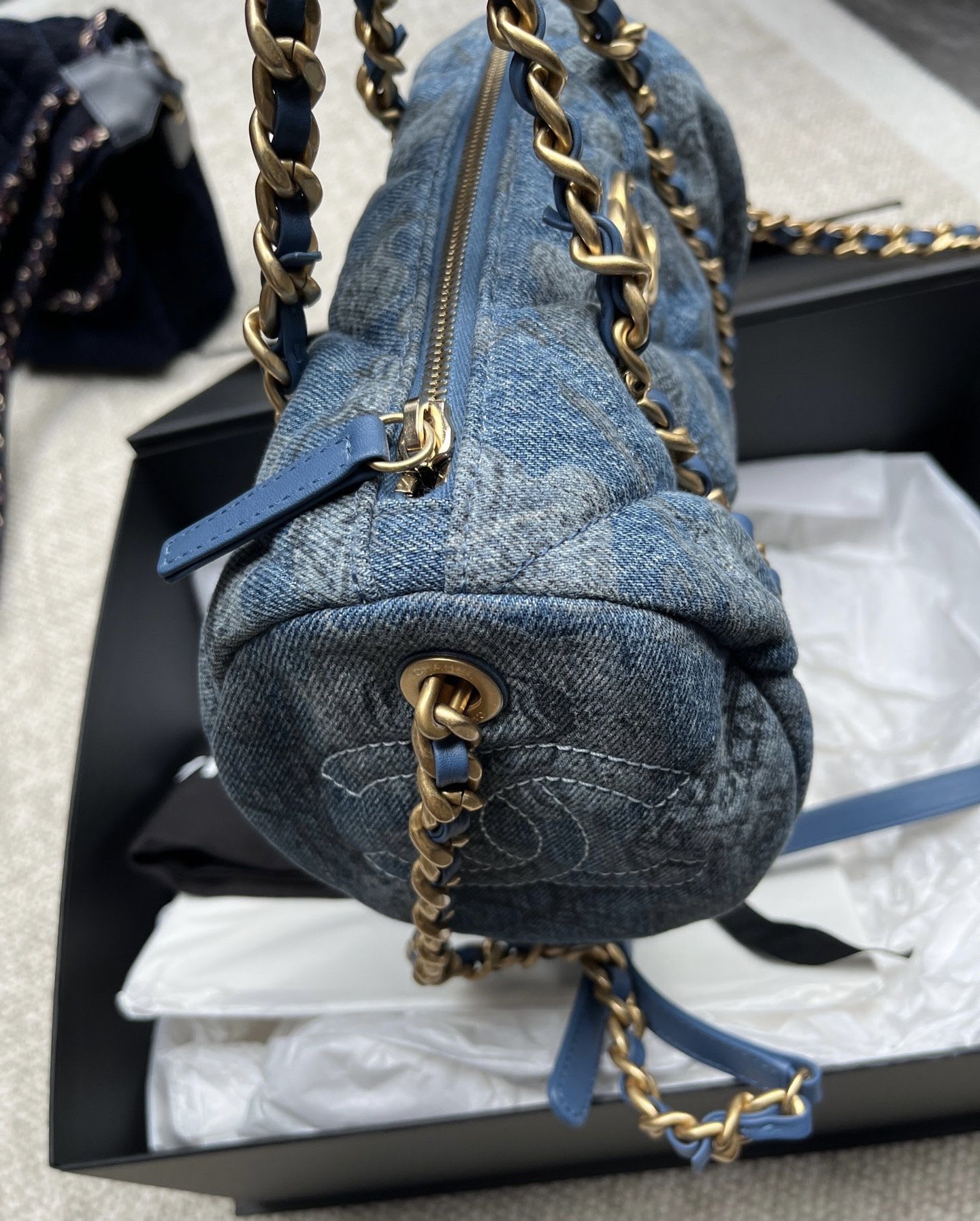 Chanel Luxury Leather Handbag Style 11