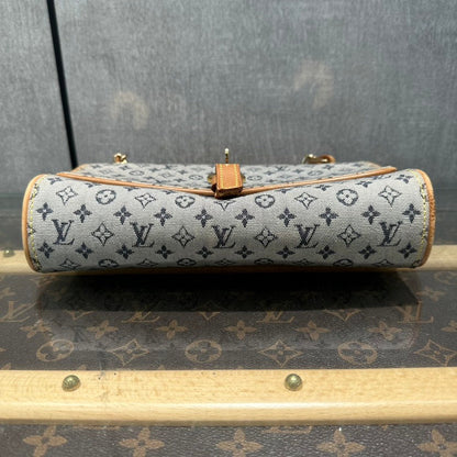 Louis Vuitton Denim Monogram Blue Crossbody Bag 23x17x6cm