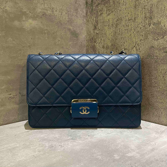 Chanel Boy Medium Quilted Leather Blue Shoulder Bag Style