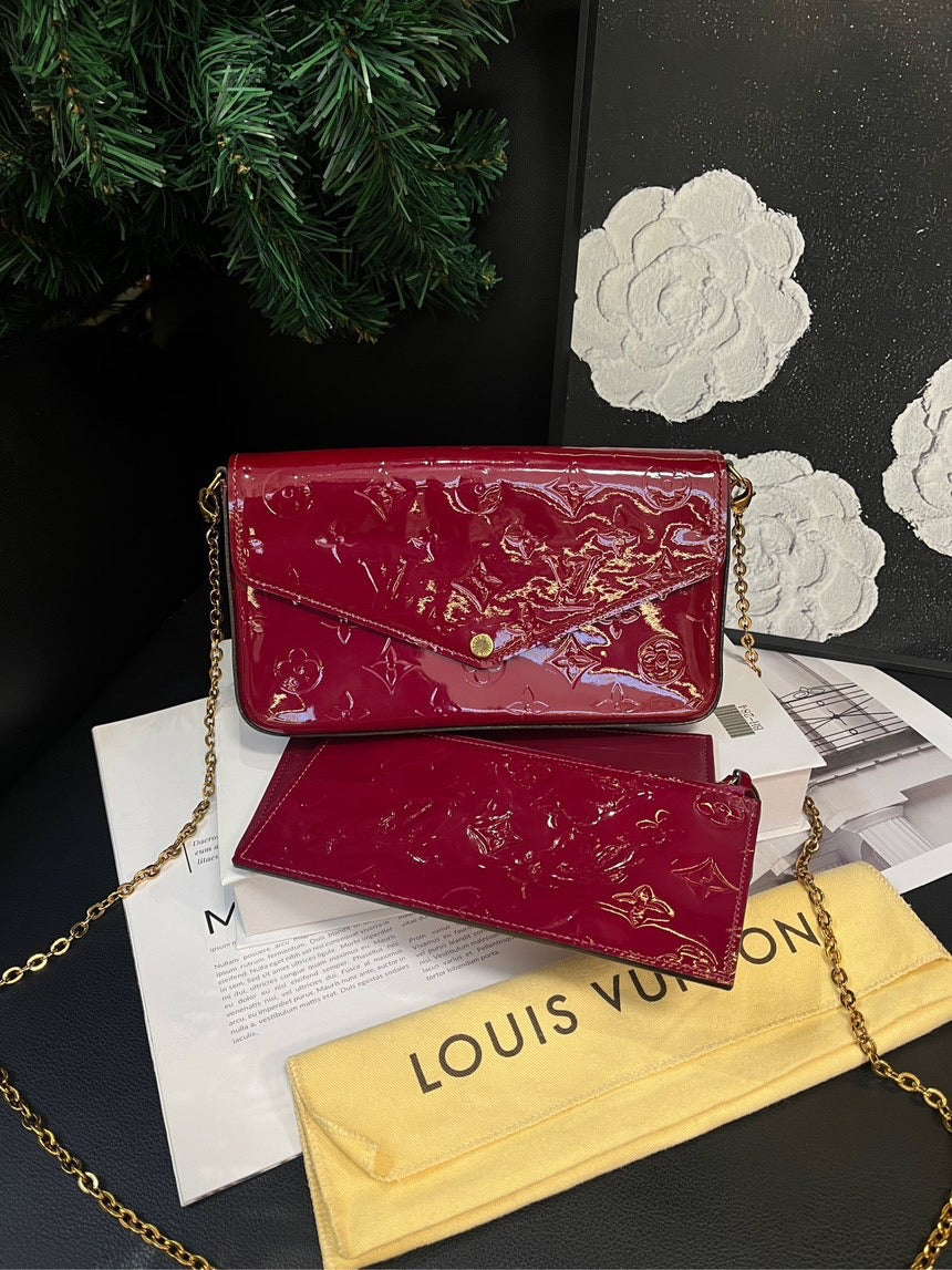 Louis Vuitton Plum Patent Leather Crossbody Bag 21.5cm