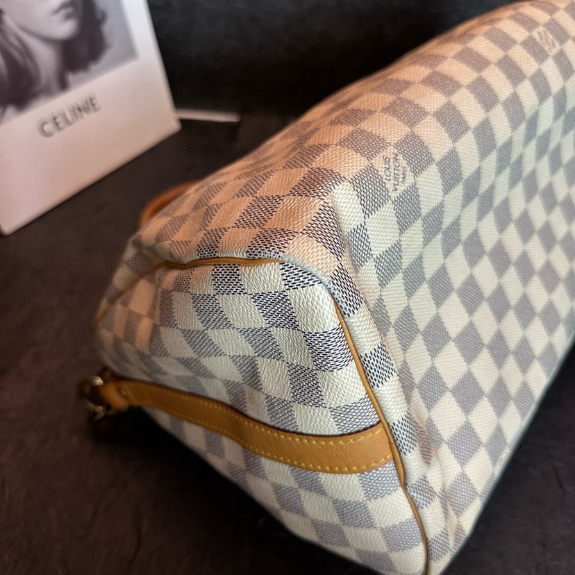 Louis Vuitton Speedy 30 White Checkered Pattern Handheld Crossbody Bag