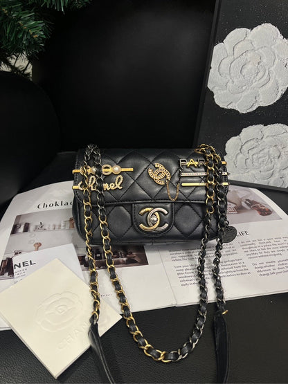 Chanel 22C Black Gold Badge Crossbody Bag Medium