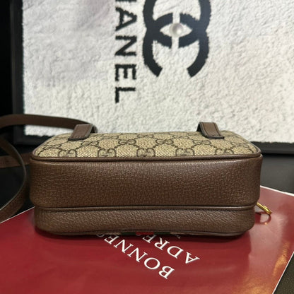 Gucci GG Supreme Beige Brown Double Layer Crossbody Waist Bag