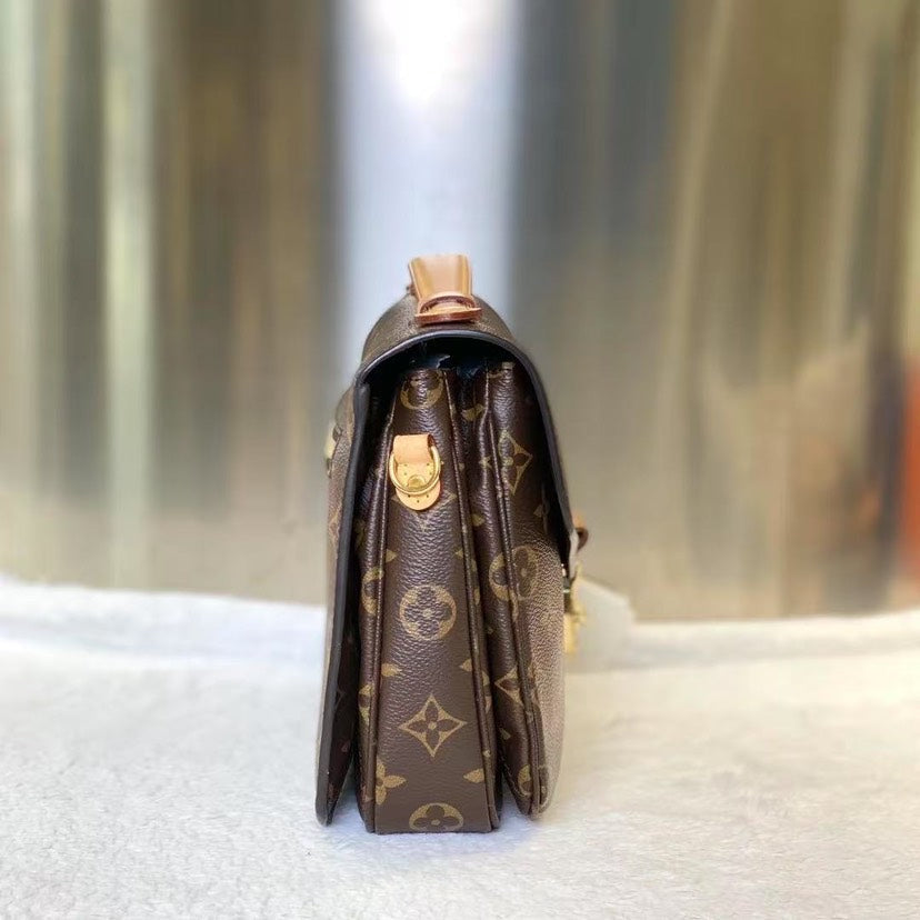 Louis Vuitton Pochette Metis Monogram Crossbody Bag
