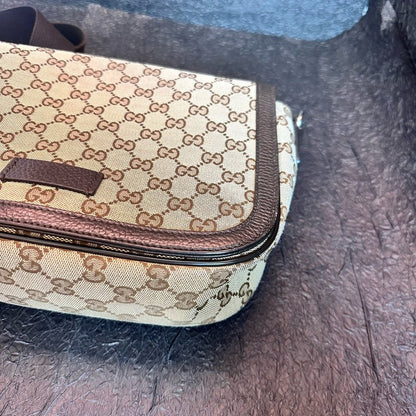 Gucci Classic One-Shoulder Beige Crossbody Bag