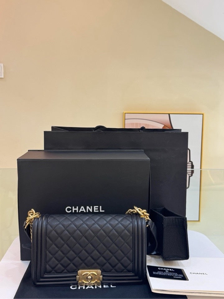 FULL SET Preloved Chanel Le Boy Bag Black Quilted Leather Crossbody