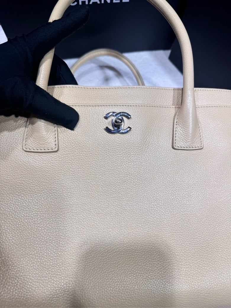 Chanel Caviar Beige Luxury Handbag Style 2