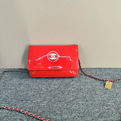Chanel Vintage Patent Leather Red Crossbody Bag Preloved MY3-8