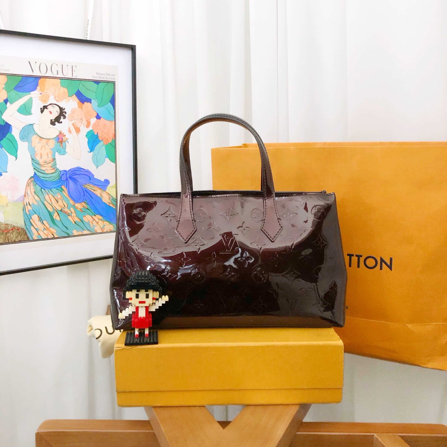 Louis Vuitton Alma MM Tote Bag in Amarante Vernis Leather