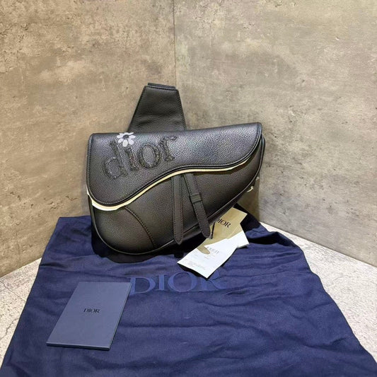 Un Dior Full Leather Saddle Bag