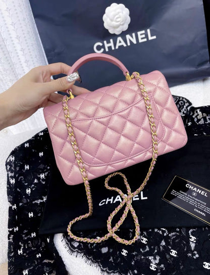 Chanel Lambskin Gold Shoulder Bag Style 20