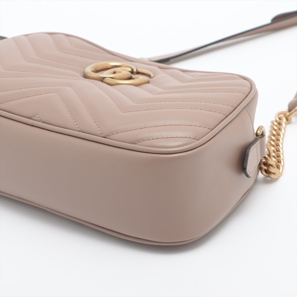 GG Beige Marmont Crossbody Bag Matelassé Leather