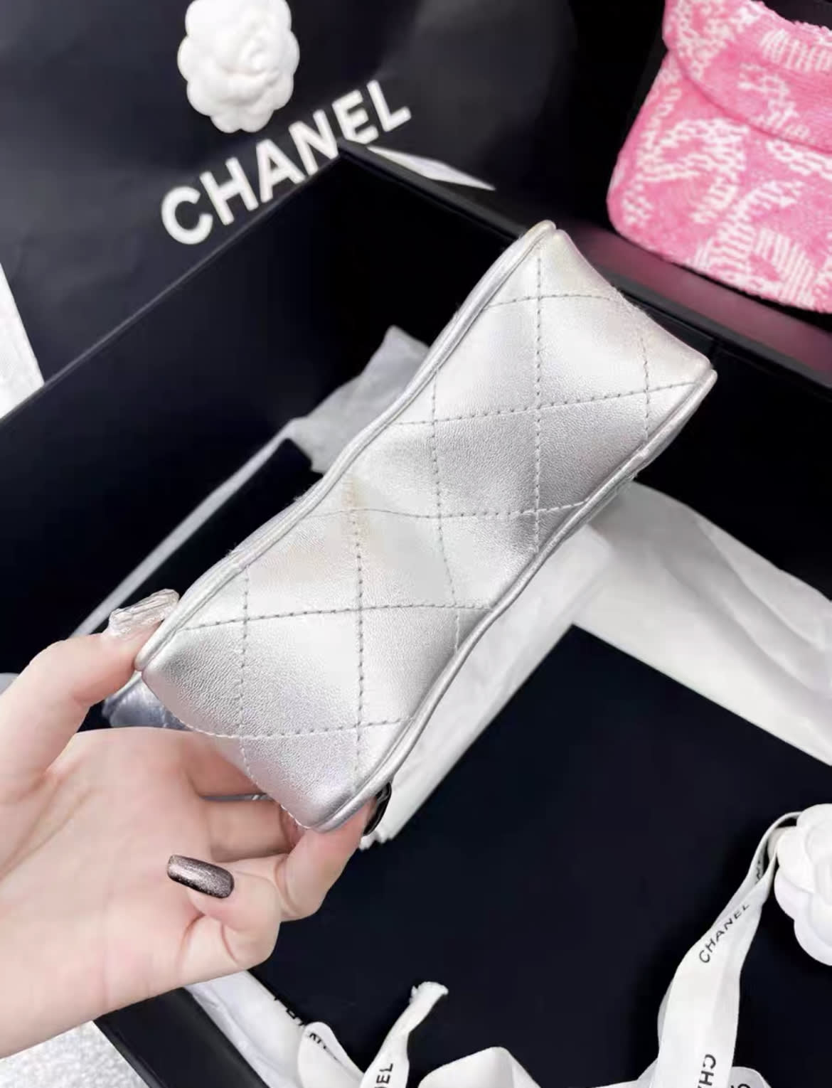 24C Chanel Silver Metallic Lambskin Star Logo Runway Bag Nwt