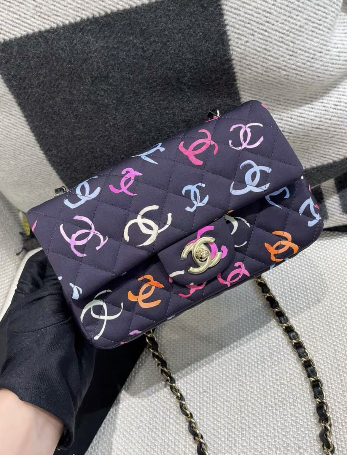 Chanel Luxury Leather Shoulder Bag Style 7